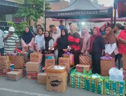 Angkatan 1993 SMANSA Bulukumba Bantu Korban Kebakaran Terang Terang