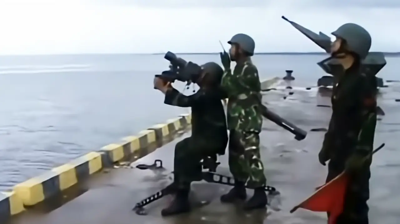 Tangkapan layar latihan peluncuran rudal di laut Bulukumba. Foto ist