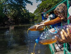 Angkut 3,12 Ton Sampah, Satgas Sungai Lestari Kali Tebu di Hari Sungai Sedunia